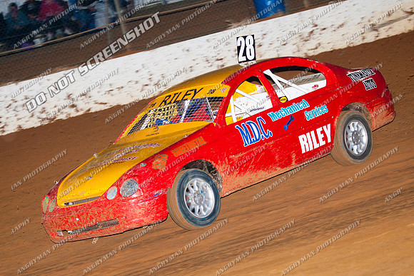 street stock 28 t28 - 11 - Carrick 17th December 2011 - DK Hyrdocarbon 20-20