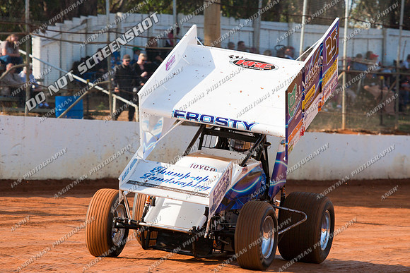 sprintcar 25 t25 anthony frost - 11 - Carrick 17th December 2011 - DK Hyrdocarbon 20-20-3