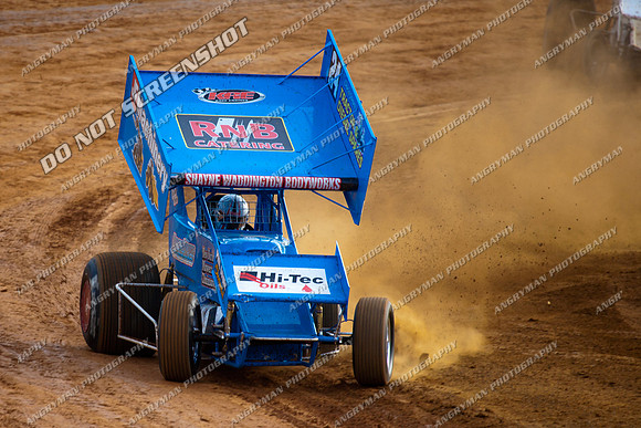 sprintcar 24 t24 shaun robins - 11 - Carrick 17th December 2011 - DK Hyrdocarbon 20-20-3