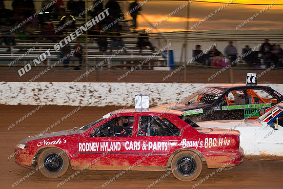 street stock 25 - 11 - Carrick 17th December 2011 - DK Hyrdocarbon 20-20