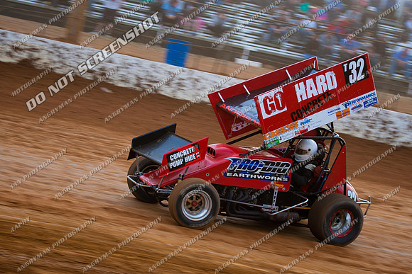 sprintcar 32 t32 nick anderson - 11 - Carrick 17th December 2011 - DK Hyrdocarbon 20-20-4