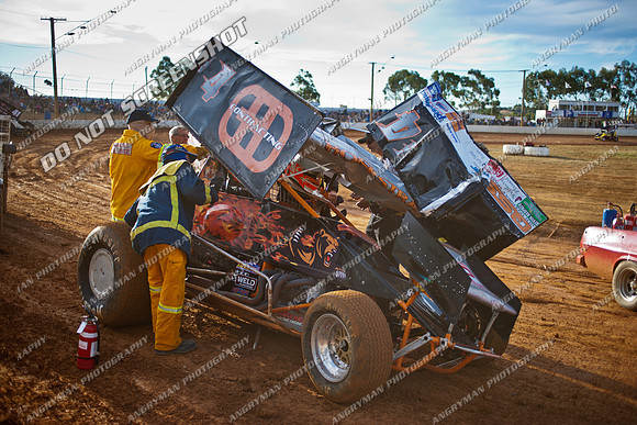 4, gerry, hoekstra, sprintcar, t4, t04 - 12 - Carrick 26th December - 2011-6