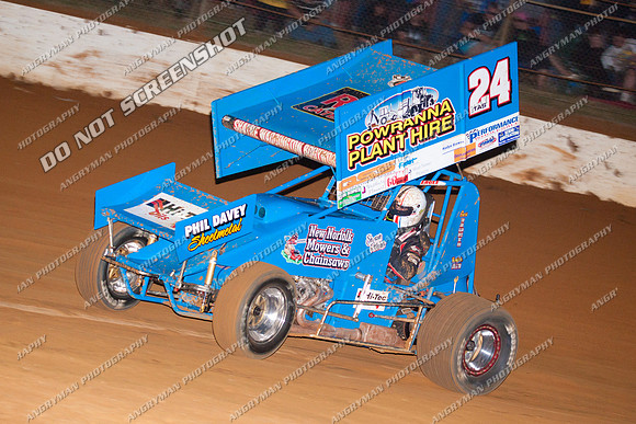 24, robins, shaun, sprintcar, t24 - 12 - Carrick 26th December - 2011-7