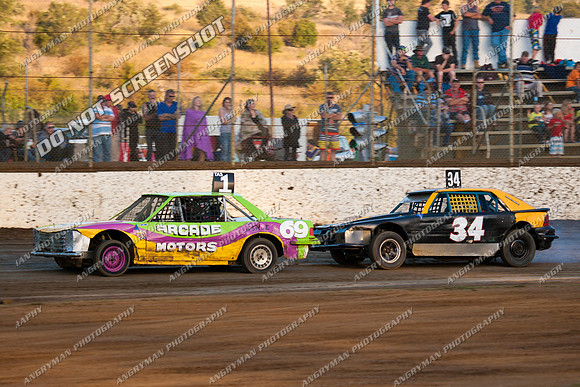 bomber 1 34 - 13 - Hobart 30th December 2011 - Sprintcar Title