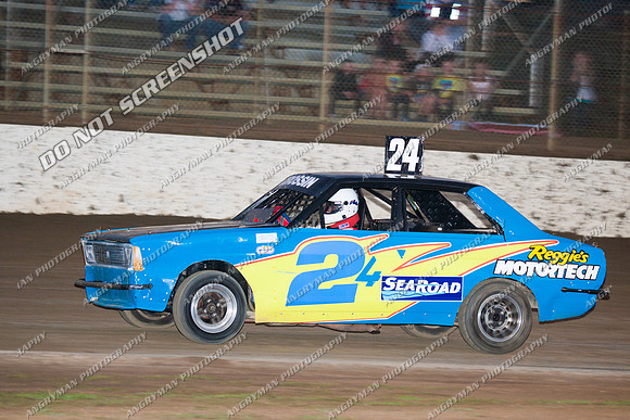 junior 24 t24 - 13 - Hobart 30th December 2011 - Sprintcar Title-4