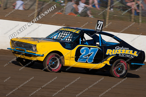junior 27 t27 - 13 - Hobart 30th December 2011 - Sprintcar Title