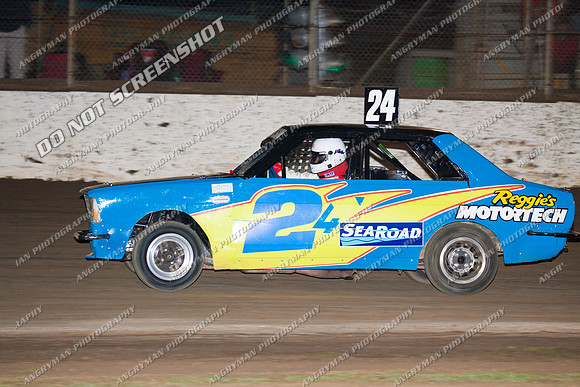 junior 24 t24 - 13 - Hobart 30th December 2011 - Sprintcar Title-5