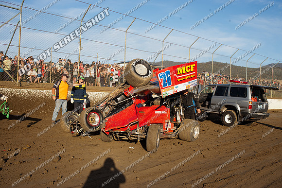 sprintcar 4 t4 gerry hoekstra 26 act26 tony moule - 13 - Hobart 30th December 2011 - Sprintcar Title-10
