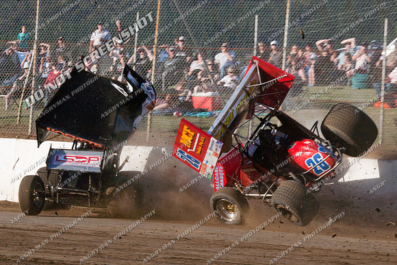sprintcar 4 t4 gerry hoekstra 26 act26 tony moule - 13 - Hobart 30th December 2011 - Sprintcar Title-4