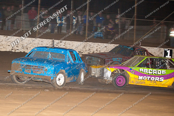 bomber 86 t86 - 13 - Hobart 30th December 2011 - Sprintcar Title-5