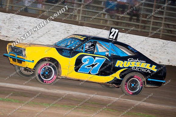 junior 27 t27 - 13 - Hobart 30th December 2011 - Sprintcar Title-3