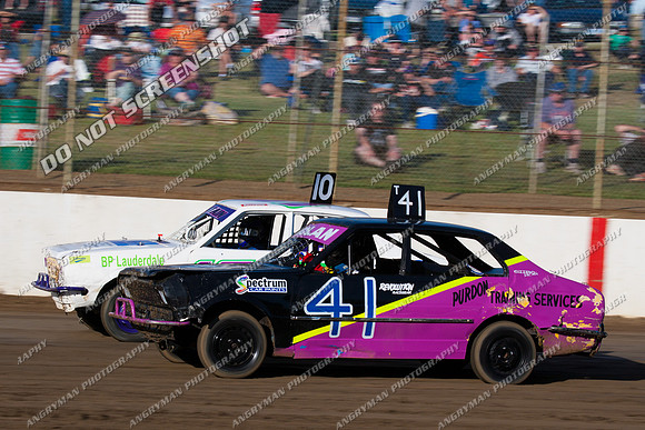 junior 41 t41 - 13 - Hobart 30th December 2011 - Sprintcar Title-2