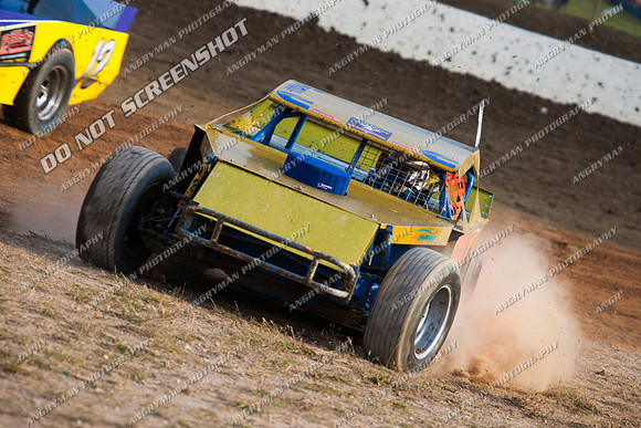 amca 24 - 14 -Latrobe  1st Jan 2012 - Triple Treat-6