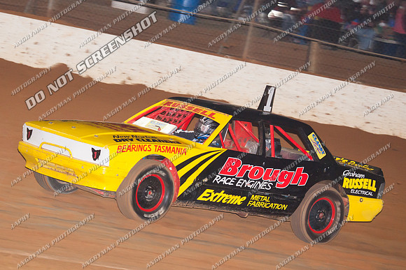 modified 1 t1 t01 - 16 - USA v TAS Saturday-5