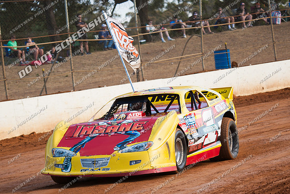 super sedan 1 v1 lucas roberts - 19 - Carrick 20th January 2012 - NSSS-2