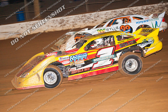 super sedan 1 v1 lucas roberts - 19 - Carrick 20th January 2012 - NSSS-6