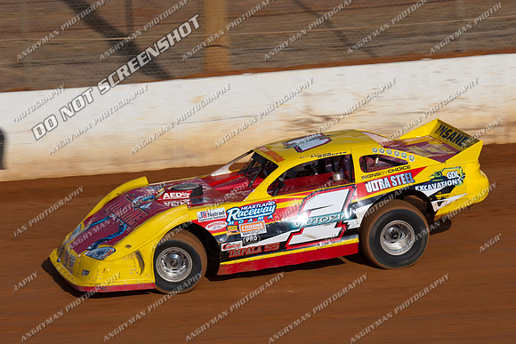 super sedan 1 v1 lucas roberts - 21 - Carrick 25th January - NSSS Rnd 8-2