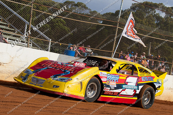 super sedan 1 v1 lucas roberts - 21 - Carrick 25th January - NSSS Rnd 8