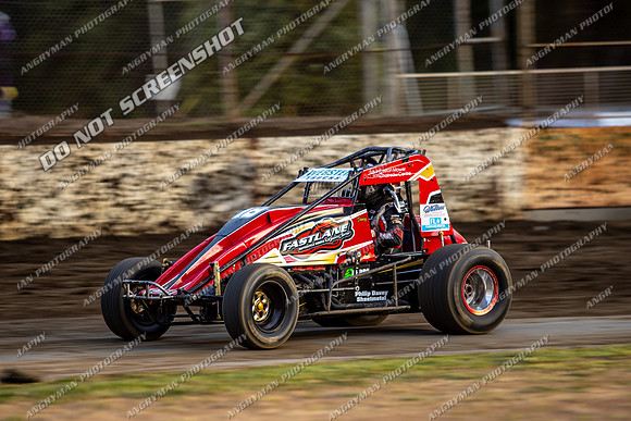 Wingless 18 T18 - 02 - Hobart - 4th Nov 2023-5