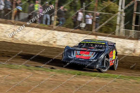 Super Sedan 12 T12 - 02 - Hobart - 4th Nov 2023-3