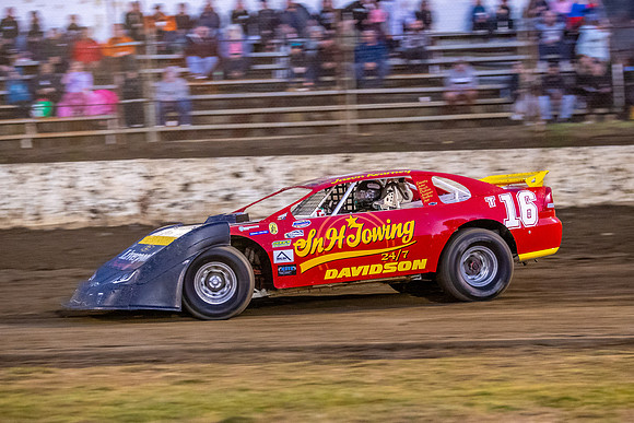 Super Sedan 16 T16 - 02 - Hobart - 4th Nov 2023-16