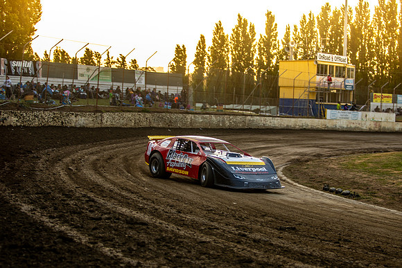 Super Sedan 16 T16 - 02 - Hobart - 4th Nov 2023-12
