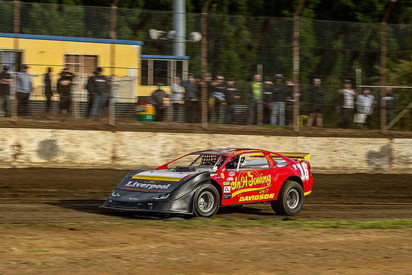 Super Sedan 16 T16 - 02 - Hobart - 4th Nov 2023
