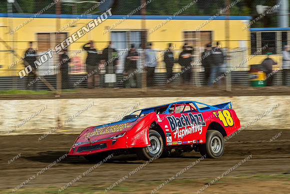 Super Sedan 18 T18 - 02 - Hobart - 4th Nov 2023-2