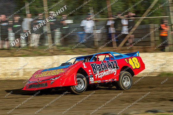 Super Sedan 18 T18 - 02 - Hobart - 4th Nov 2023-3