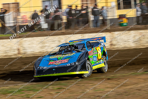 Super Sedan 8 T8 - 02 - Hobart - 4th Nov 2023-4