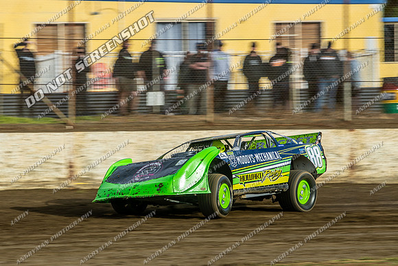 Super Sedan 88 T88 - 02 - Hobart - 4th Nov 2023-2