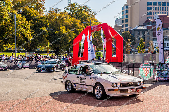 608 - TS33 Podium SG