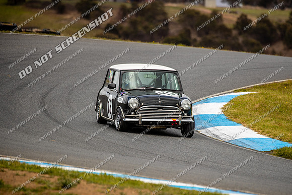 Group NB Under 3 Litre and NC Under 2 Litre - 13 - Friday-3
