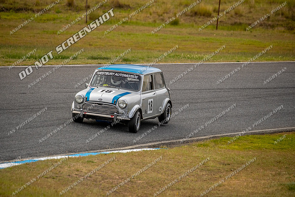 Group NB Under 3 Litre and NC Under 2 Litre - 18 - Friday-15