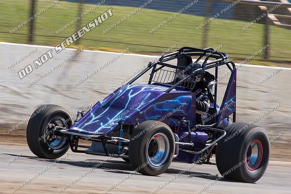 wingless 15 t15 brad herbert - 2 - Latrobe Practice 13th Oct 2012-7