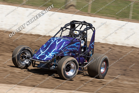 wingless 15 t15 brad herbert - 2 - Latrobe Practice 13th Oct 2012-4