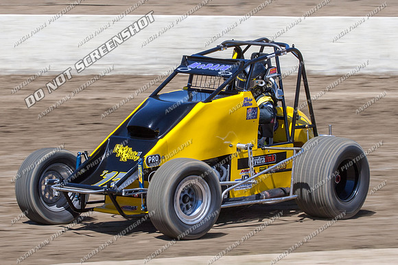 wingless 17 t17 mcbain - 2 - Latrobe Practice 13th Oct 2012-2