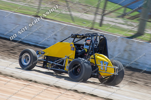 wingless 17 t17 mcbain - 2 - Latrobe Practice 13th Oct 2012-3