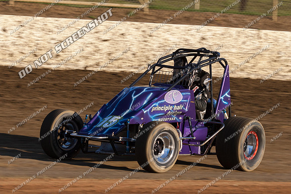 wingless 15 t15 brad herbert - 4 - Latrobe 27th Oct 2012