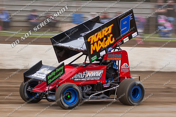 sprintcar 9 t9 chris johns - 5 - Hobart 3rd Nov 2012