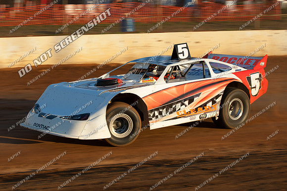 super sedan 5 T5 Leon Cleary - 6 - Carrick 10th Nov 2012-3