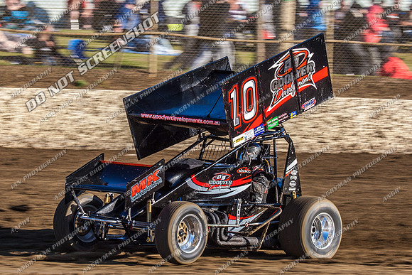 sprintcar 10 t10 callum zizek - 7 - Latrobe 17th Nov 2012
