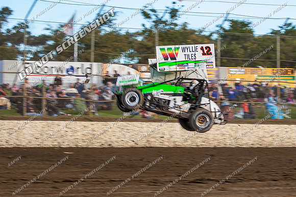 sprintcar 12 t12 adrian redpath - 7 - Latrobe 17th Nov 2012-7