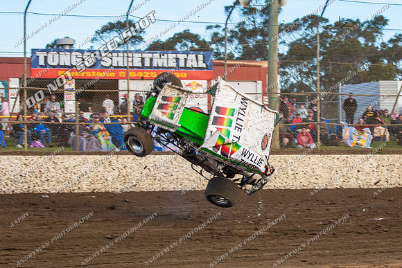 sprintcar 12 t12 adrian redpath - 7 - Latrobe 17th Nov 2012-14