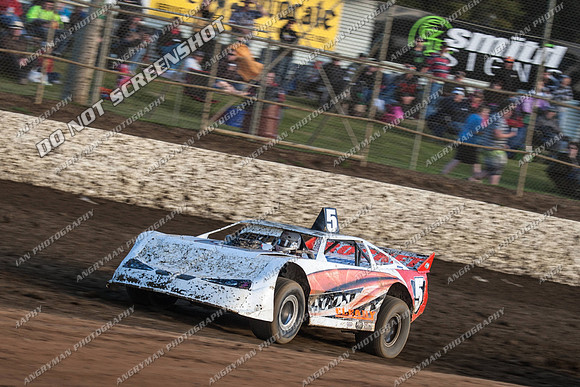 super sedan 5 T5 Leon Cleary - 7 - Latrobe 17th Nov 2012