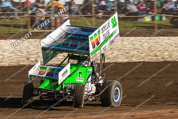 sprintcar 11 t11 Jason Redpath - 7 - Latrobe 17th Nov 2012-5