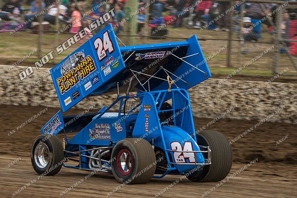 sprintcar 24 t24 shaun robins - 10 - Latrobe 8th Dec 2012-4