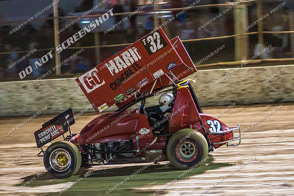 sprintcar 32 t32 nick anderson - 10 - Latrobe 8th Dec 2012-4