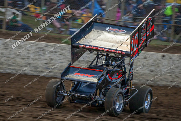 sprintcar 10 t10 callum zizek - 10 - Latrobe 8th Dec 2012-6