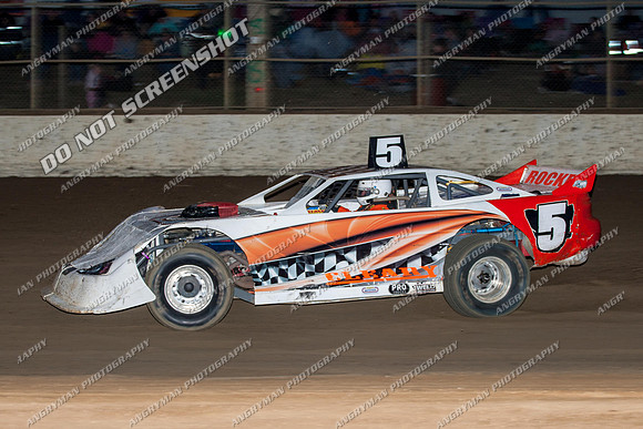 super sedan 5 T5 Leon Cleary - 10 - Latrobe 8th Dec 2012-4